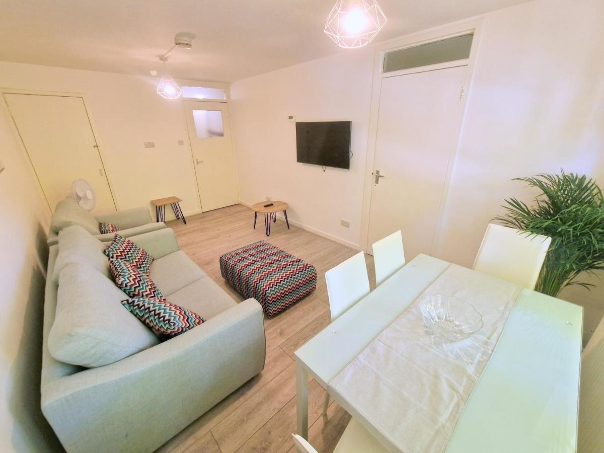 Flat In Battersea, 5 Minutes From Clapham Junction Station Appartement Londen Buitenkant foto