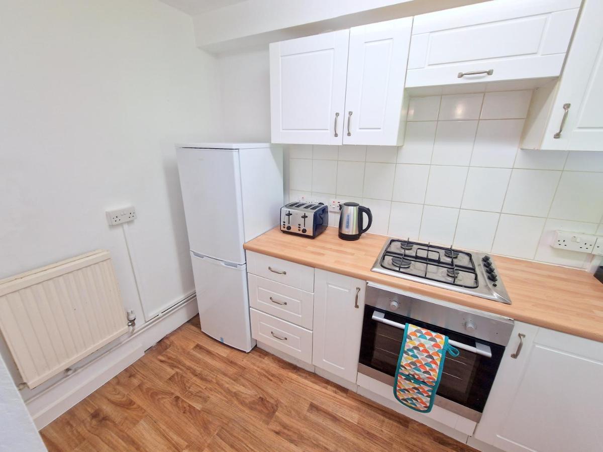 Flat In Battersea, 5 Minutes From Clapham Junction Station Appartement Londen Buitenkant foto