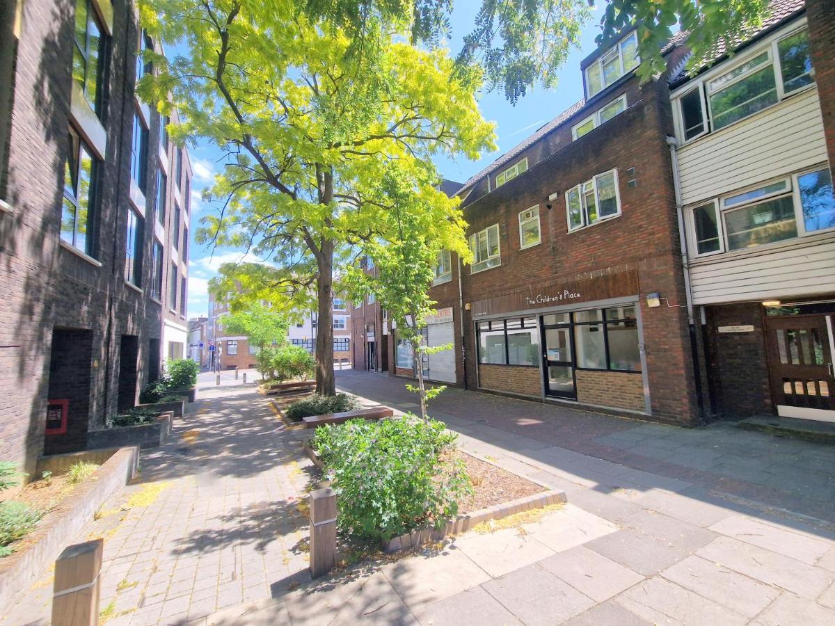 Flat In Battersea, 5 Minutes From Clapham Junction Station Appartement Londen Buitenkant foto